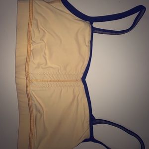 Lulu lemon sports bra